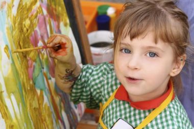 Художественно-эстетическое развитие в ДОУ направлено на формирование вкуса прекрасного в детях и желания создавать собственные произведения искусства