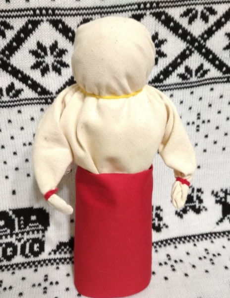 Кукла-Масленица в красной юбке