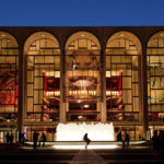 Метрополитен-опера в Нью-Йорке